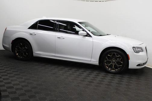 2016 Chrysler 300 S