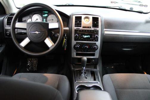 2010 Chrysler 300 Touring Plus