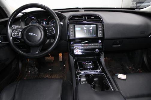 2017 Jaguar XE 25t Premium