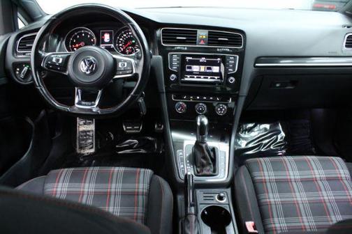 2015 Volkswagen Golf GTI 2.0T S 4-Door