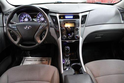 2013 Hyundai SONATA GLS