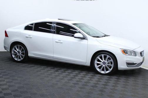 2016 Volvo S60 Inscription T5 Drive-E Platinum