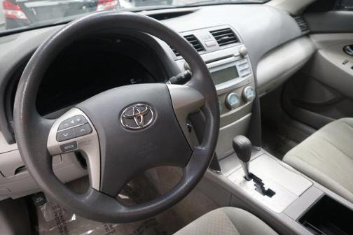 Photo 3 of 22 of 2007 Toyota Camry LE