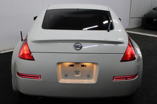 2004 Nissan 350Z Enthusiast