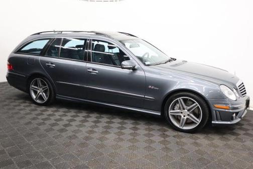 Photo 5 of 62 of 2007 Mercedes-Benz E-Class E 63 AMG