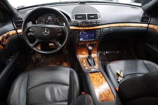 Photo 2 of 62 of 2007 Mercedes-Benz E-Class E 63 AMG