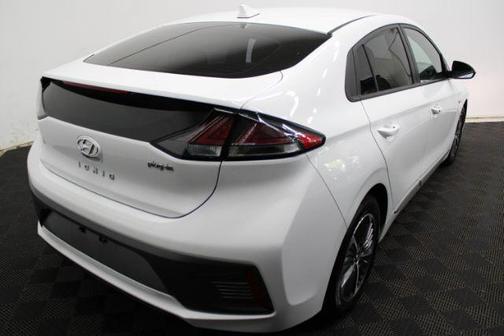 2020 Hyundai IONIQ Plug-In Hybrid SE