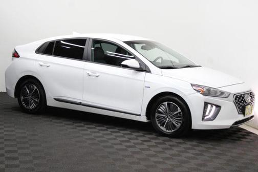 2020 Hyundai IONIQ Plug-In Hybrid SE