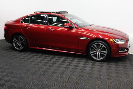 2017 Jaguar XE 35t R-Sport