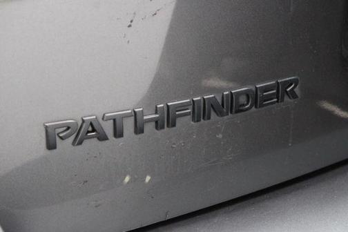 2018 Nissan Pathfinder SL