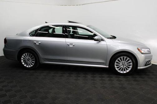 2017 Volkswagen Passat 1.8T SE