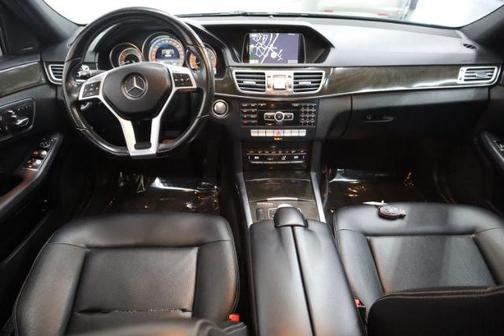 Photo 2 of 30 of 2014 Mercedes-Benz E-Class E 350 4MATIC