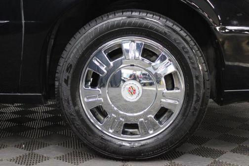 2011 Cadillac DTS Base