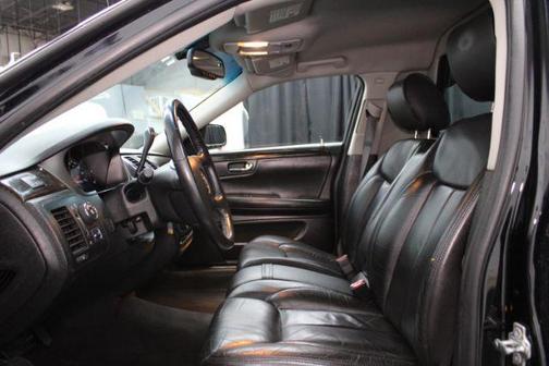 2011 Cadillac DTS Base