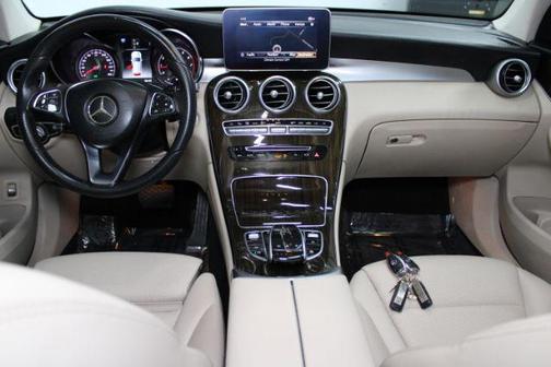 2018 Mercedes-Benz GLC 300 Base