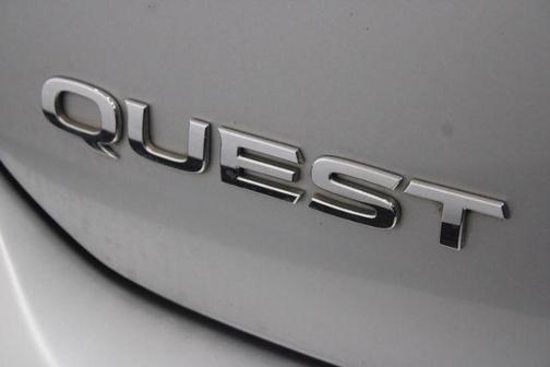 2011 Nissan Quest SV