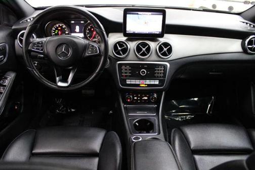 2018 Mercedes-Benz GLA 250 Base