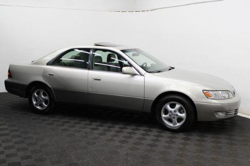 1999 Lexus ES 300 Base