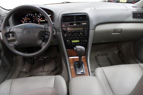 1999 Lexus ES 300 Base