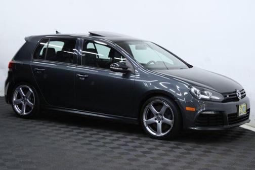 2013 Volkswagen Golf R 4-Door w/DCC & Navigation