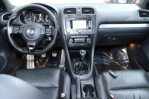 2013 Volkswagen Golf R 4-Door w/DCC & Navigation