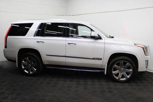 2017 Cadillac Escalade Luxury