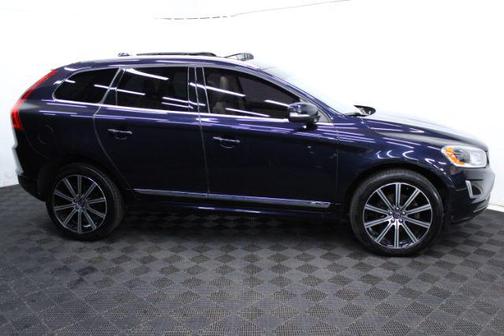 2017 Volvo XC60 T6 Inscription