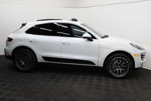 2015 Porsche Macan S