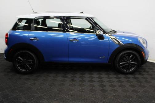 2011 MINI Cooper S Countryman Base