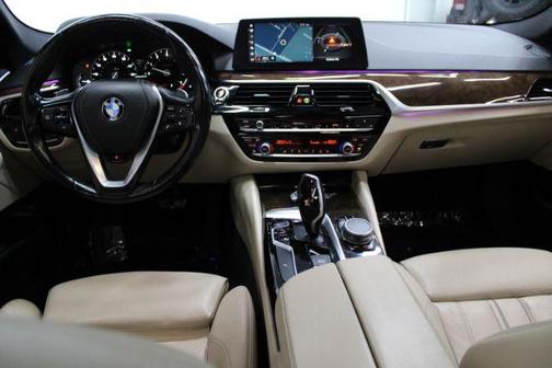 Alpine White 2018 BMW 540 xDrive