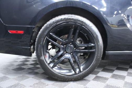 2014 Ford Mustang V6