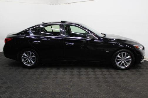 2017 INFINITI Q50 3.0t Signature Edition