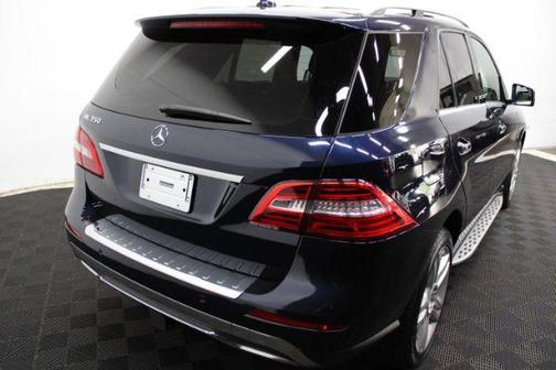 2015 Mercedes-Benz M-Class Luxury