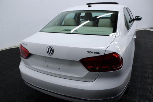 2015 Volkswagen Passat 2.0L TDI DSG SEL Premium