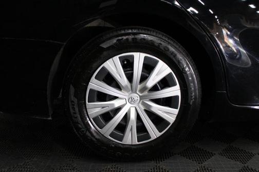 2019 Toyota Camry Hybrid SE