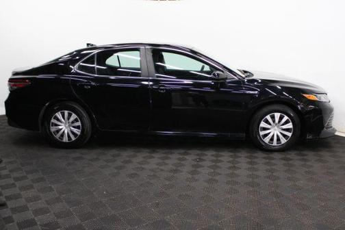 2019 Toyota Camry Hybrid SE