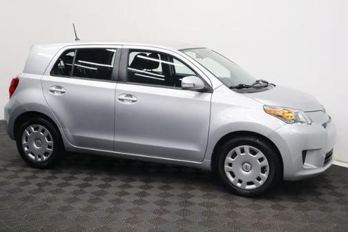 Photo 4 of 25 of 2009 Scion xD Base (Retail Orders Only) (A4)
