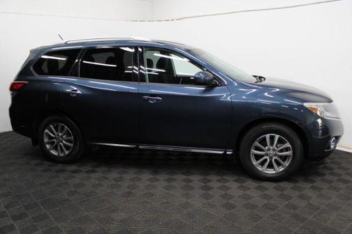 2015 Nissan Pathfinder SV