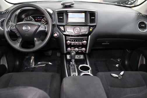 2015 Nissan Pathfinder SV