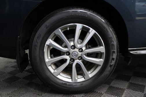 2015 Nissan Pathfinder SV