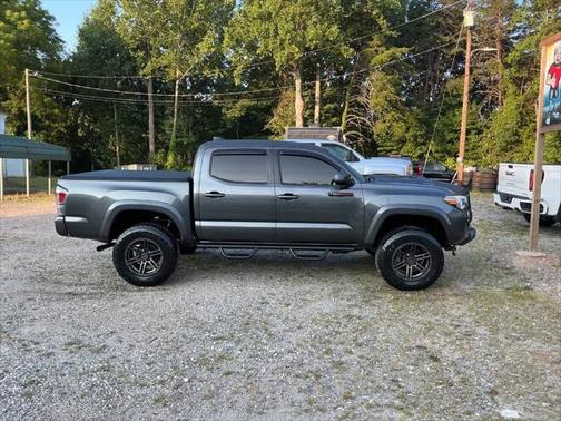 2020 Toyota Tacoma TRD Sport