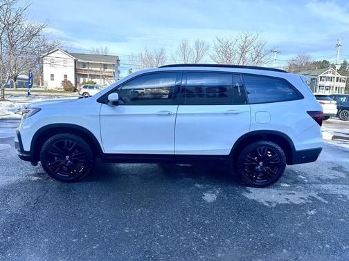 2021 Honda Pilot Black Edition AWD