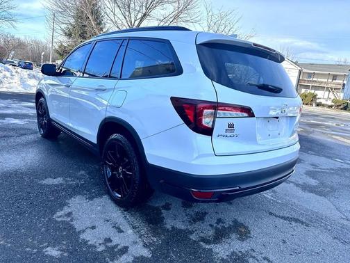 2021 Honda Pilot Black Edition AWD