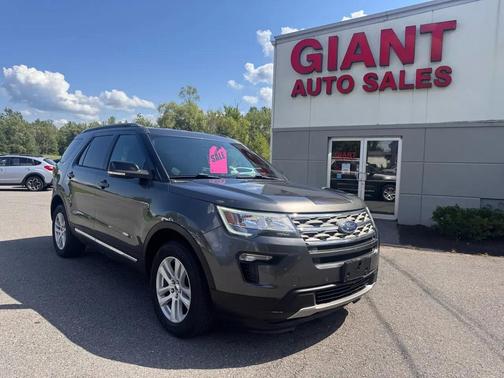 Grey 2018 Ford Explorer XLT