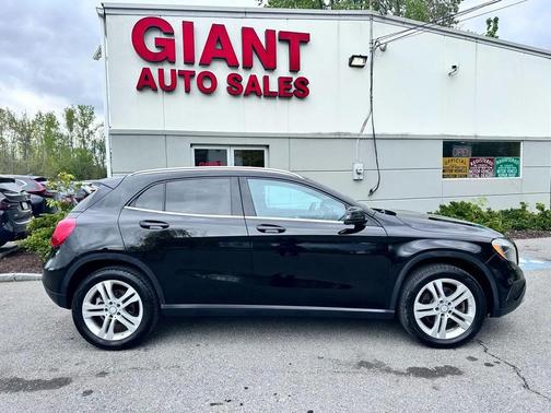 Black 2017 Mercedes-Benz GLA 250 Base