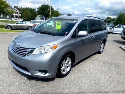 2015 Toyota Sienna LE