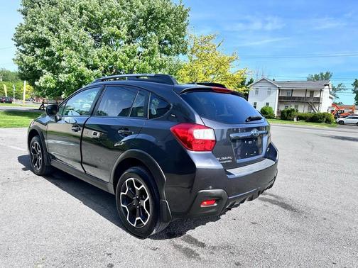 Gray 2013 Subaru XV Crosstrek 2.0i Limited