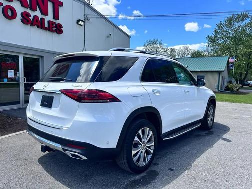 White 2020 Mercedes-Benz GLE 350 4MATIC