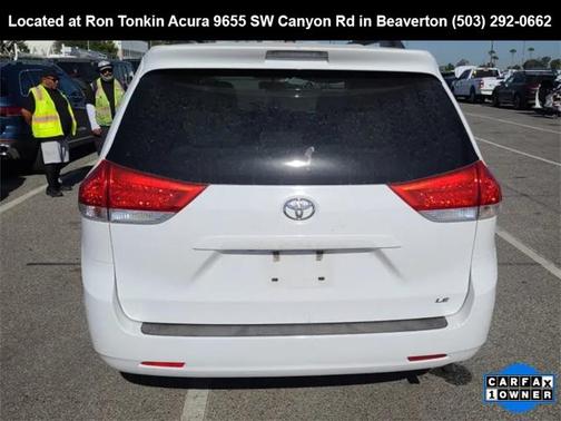 2014 Toyota Sienna LE