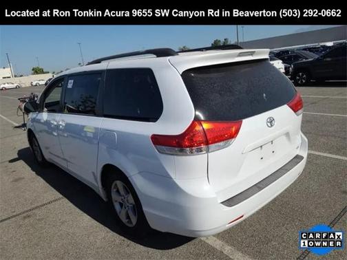 2014 Toyota Sienna LE